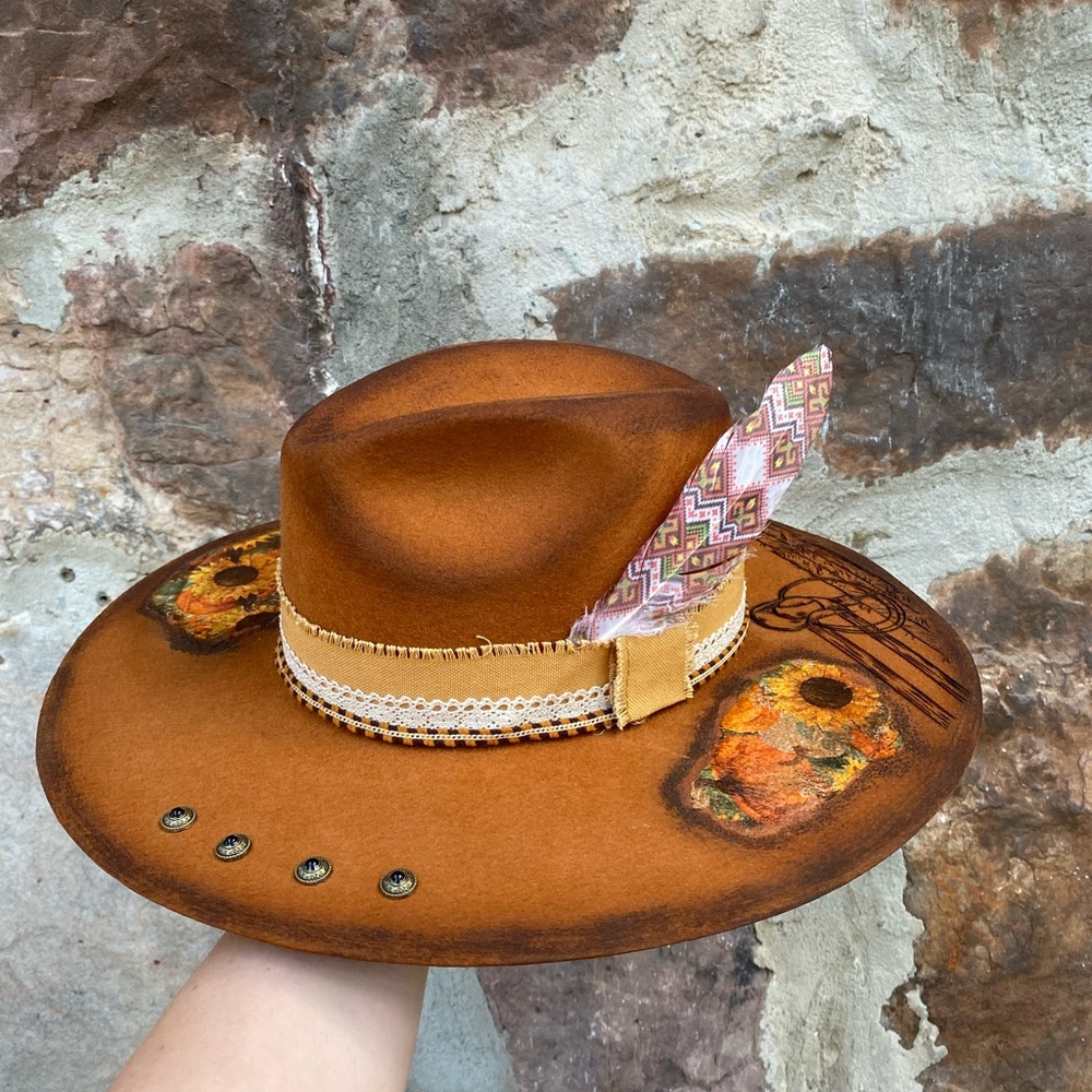 New “HOWDY FALL” Idyllwind OS Hand burned felt hat - Picture 6 of 8